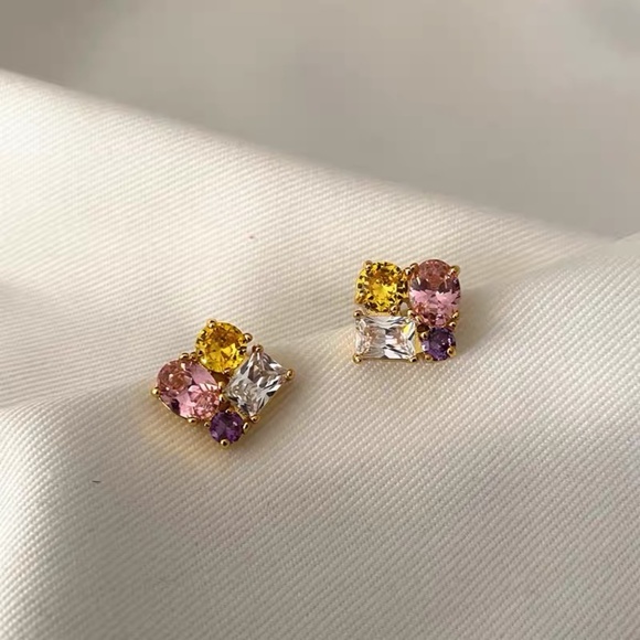Kate Spade crystal stud earrings - Picture 2 of 3